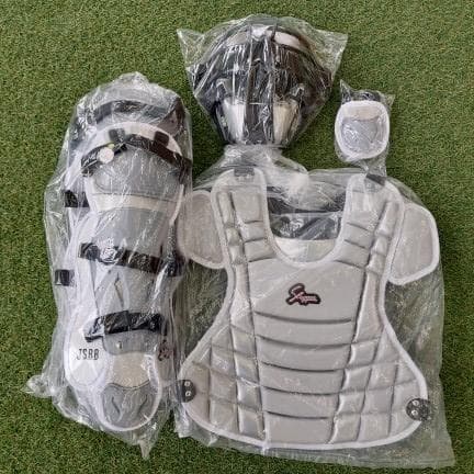 超限定 久保田スラッガー 少年用軟式キャッチャー防具4点セット LT24-NI2