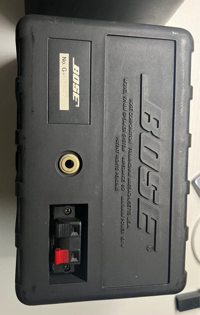 【美品】Bose 101MM ブラケット付き　おまけ付き　連番