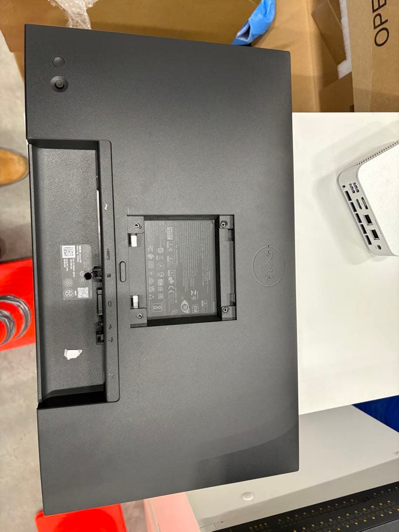 デル製モニター（スタンドなし） 24