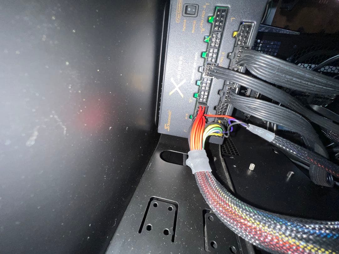 Silverstone TJ08B-E ケース + シーソニック750w PSU