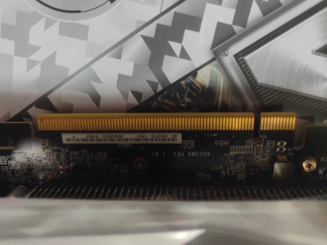 美品 ASRock Radeon RX 7600 XT SL16GB