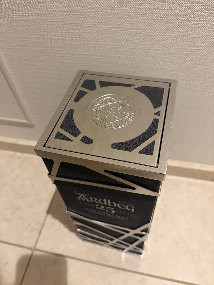 アードベック25年　空瓶