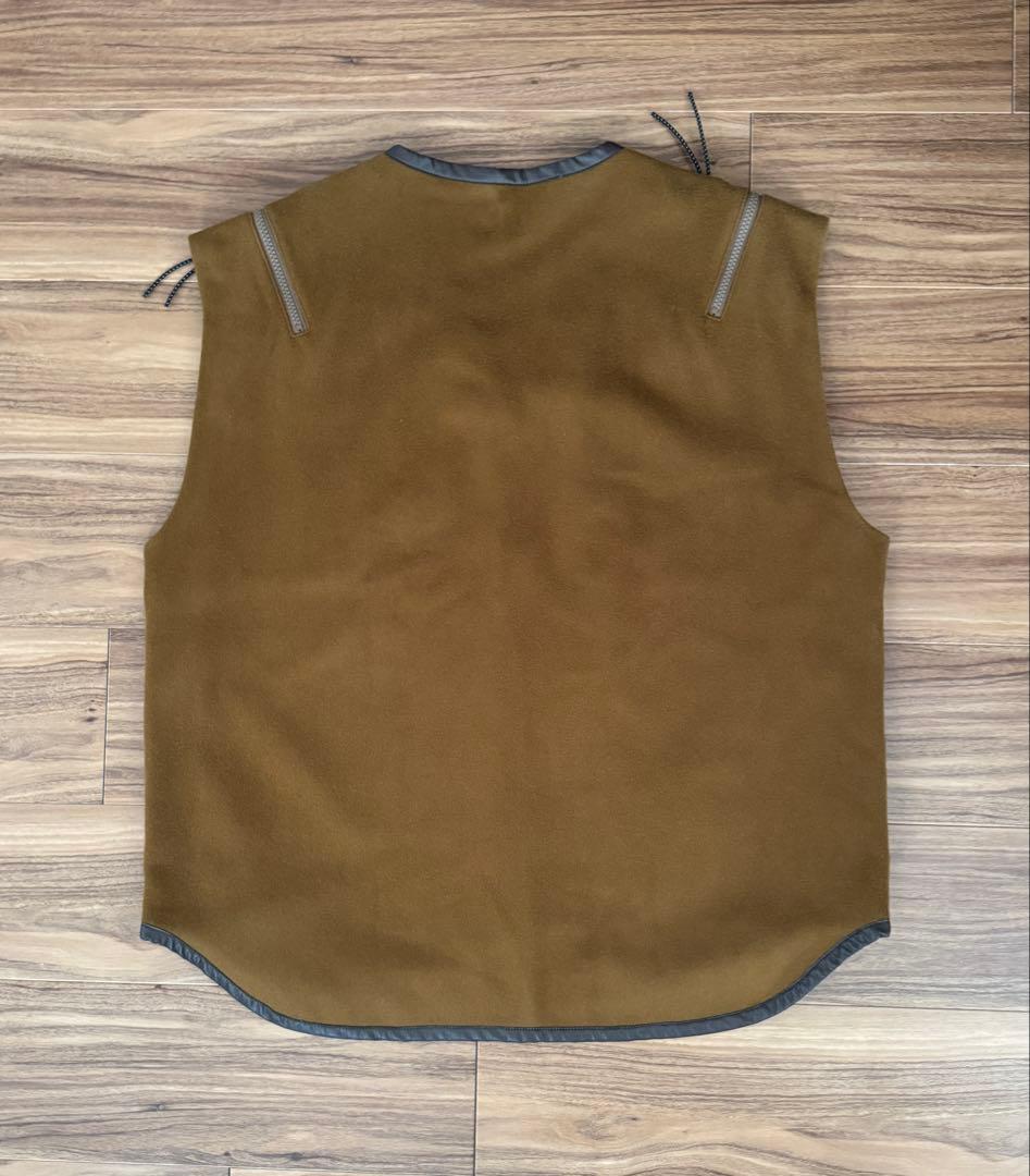 THE NERDYSブラウン ベストMELTON Over Vest Brown