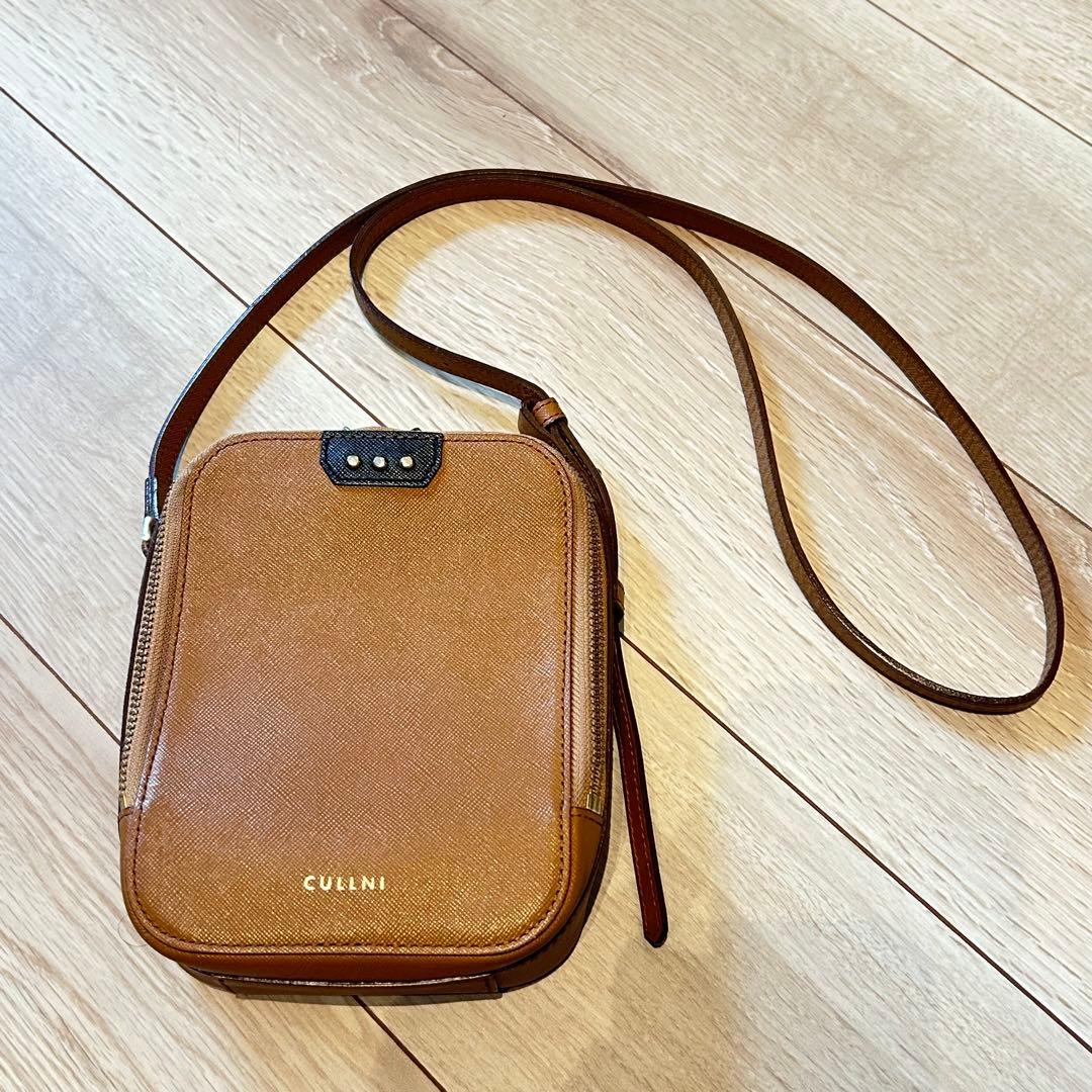 CULLNI クルニ レザーショルダーバッグ 牛革 ミニバッグ