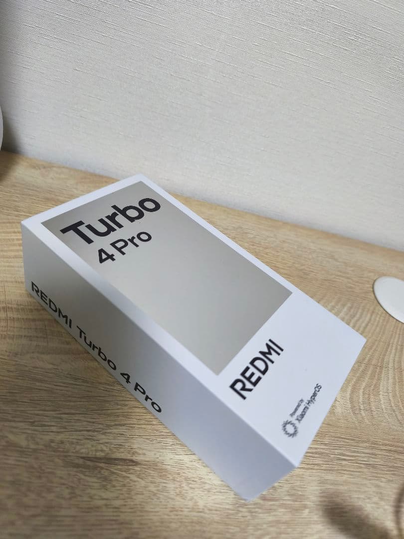Redmi Turbo 4 Pro（256GBモデル / カラー：ホワイト）