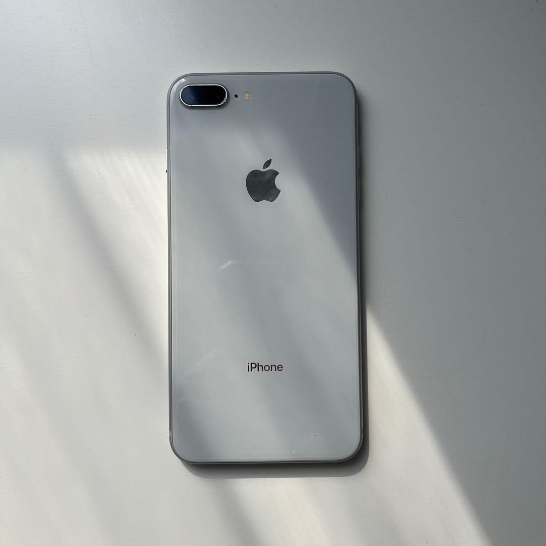 iPhone8plus 本体 256GB