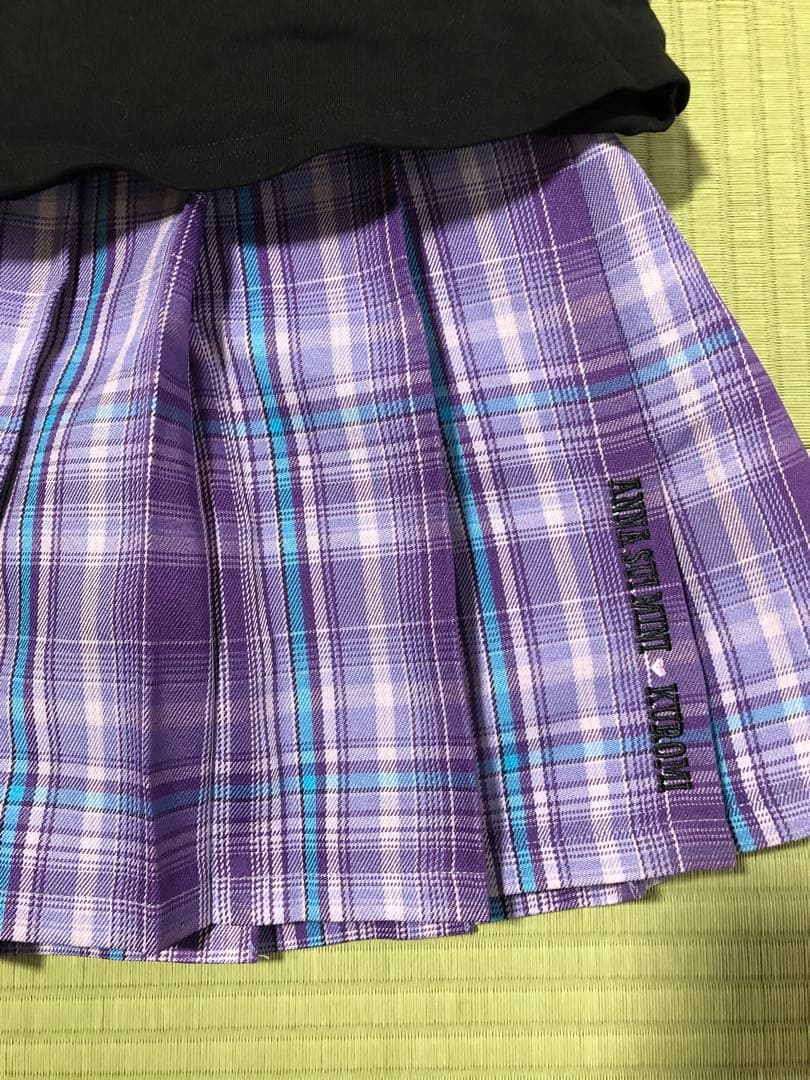 アナスイ黒Tシャツと紫チェックスカートセット