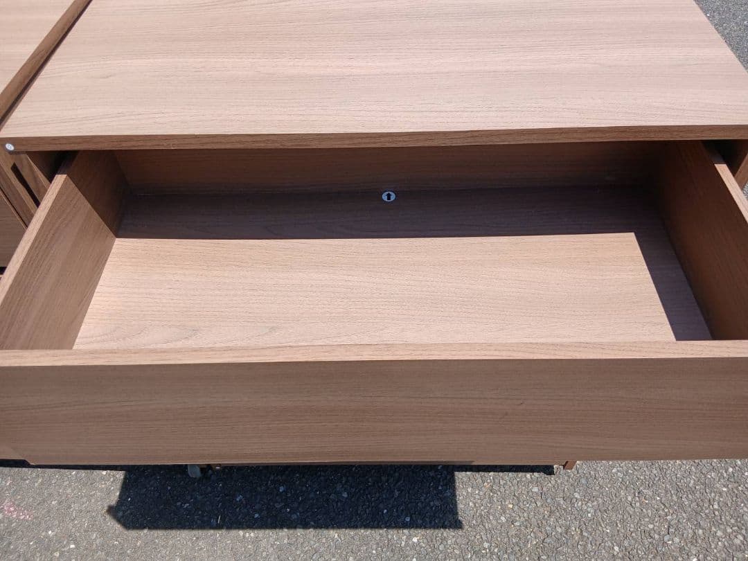 地域限定販売　ニトリ　クローネ　4段チェスト×2　お得!な2点セット