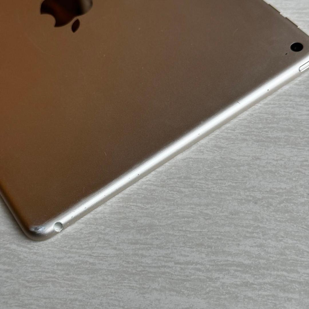 【美品】iPad Air 2 Wi-Fiモデル 64GB ゴールド