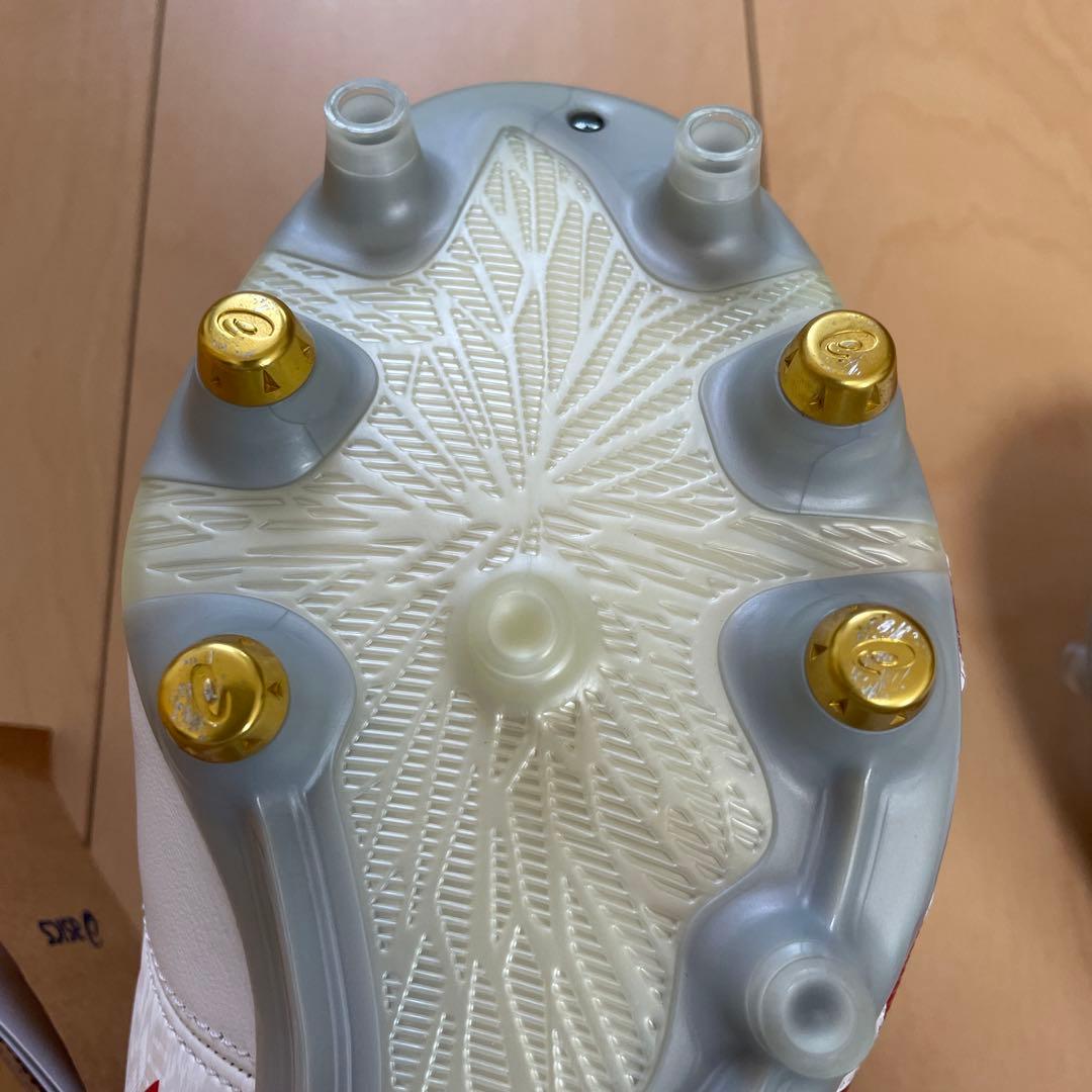 アシックス　リーサルティグレオールFFハイブリッドラグビーシューズ　27.5㎝