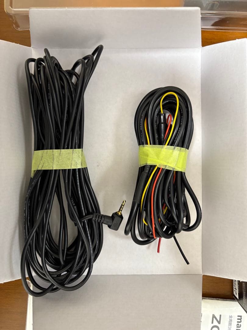 ZQ-32R Yupiteru ドライブレコーダー ユピテル　ドラレコ