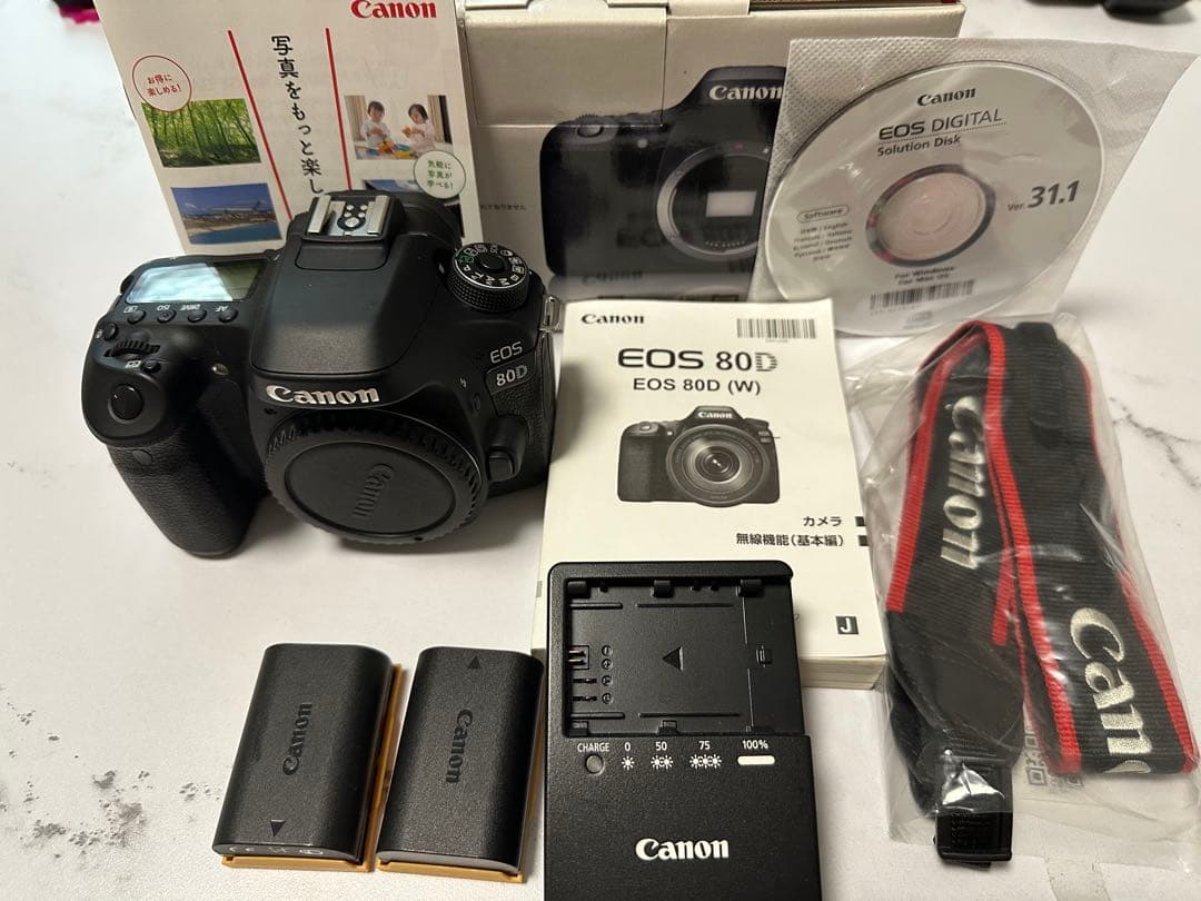 [美品] Canon EOS 80D ボディ　予備バッテリー付き