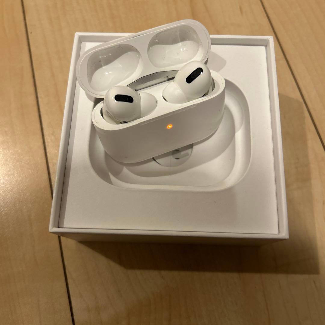 【最安値】AirPods Pro MWP22J/A ワイヤレス充電ケース付き