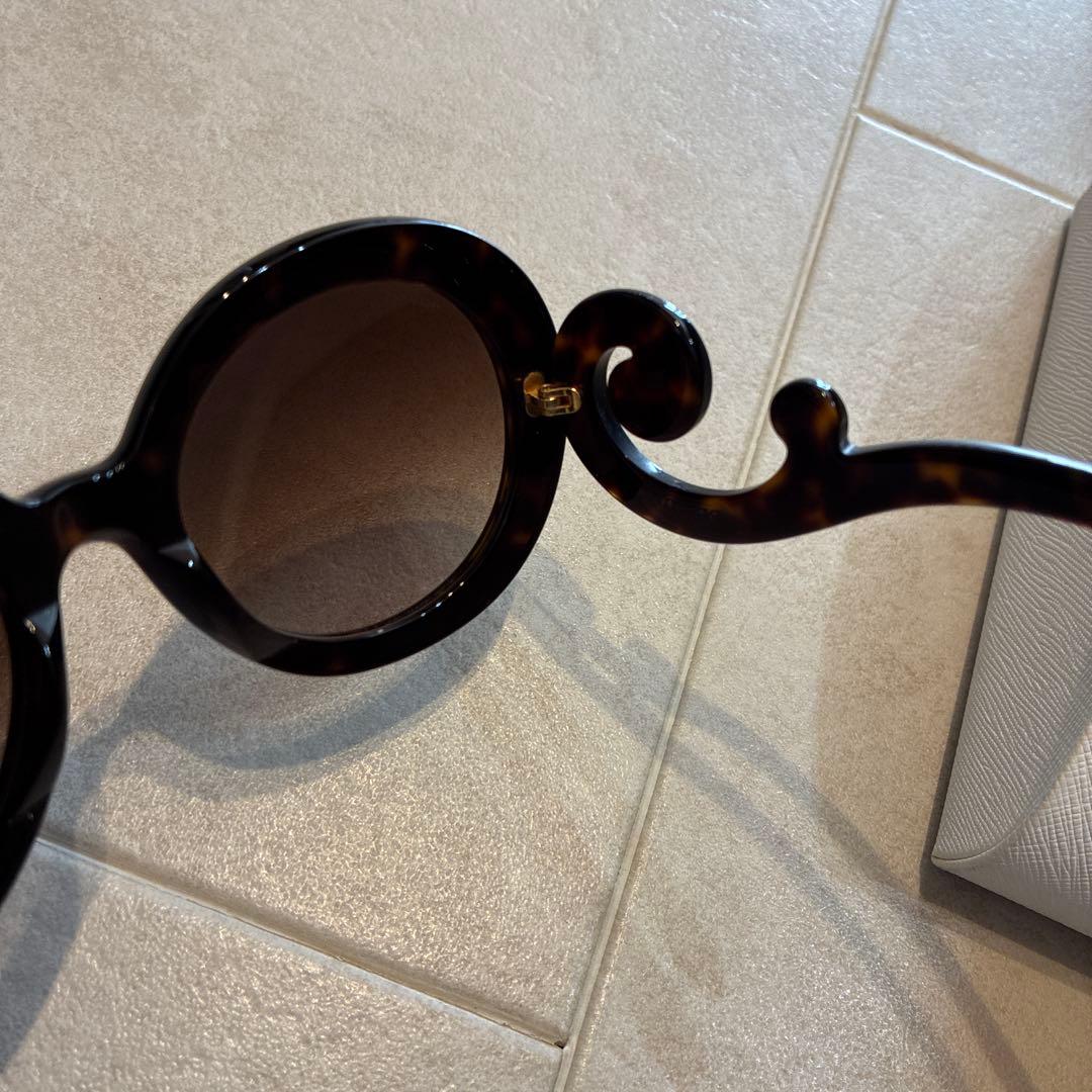 早い者勝ち！美品　お値下げ不可　PRADA バロックサングラス　べっ甲