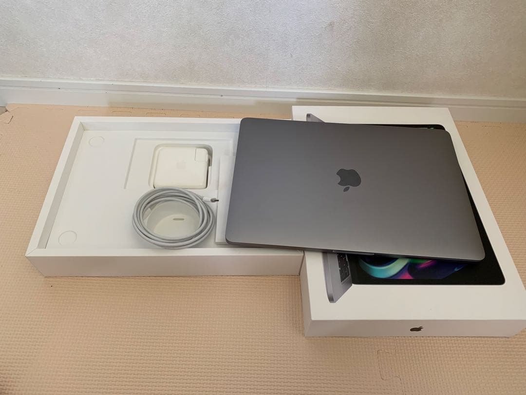 MacBook Pro(M1,2020) メモリ16GB/ストレージ1TB