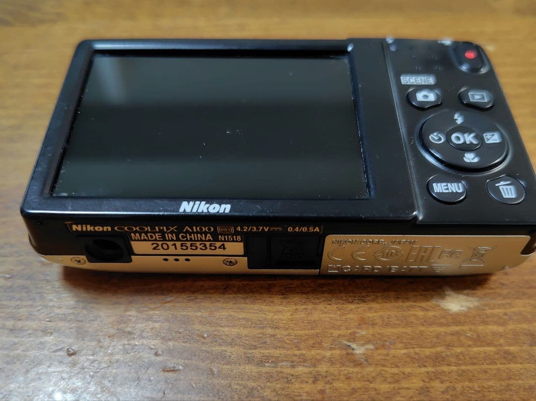 Nikon COOLPIX A100　 バッテリー、充電器付き