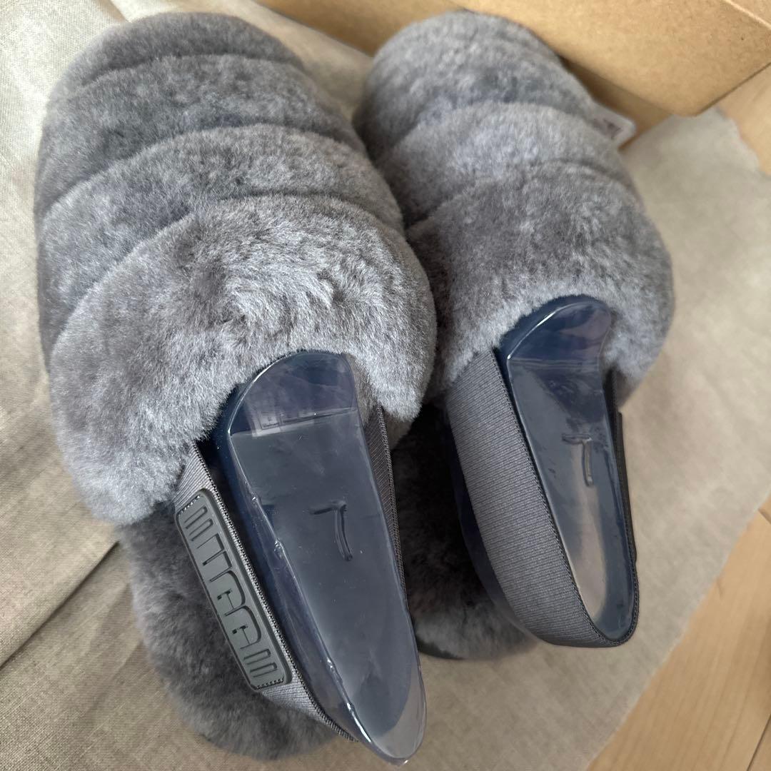 UGG ファーサンダル　シープスキン