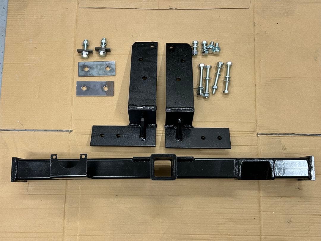 R*e様 エブリィ用ヒッチメンバー　2インチ　DA64V・W 未使用