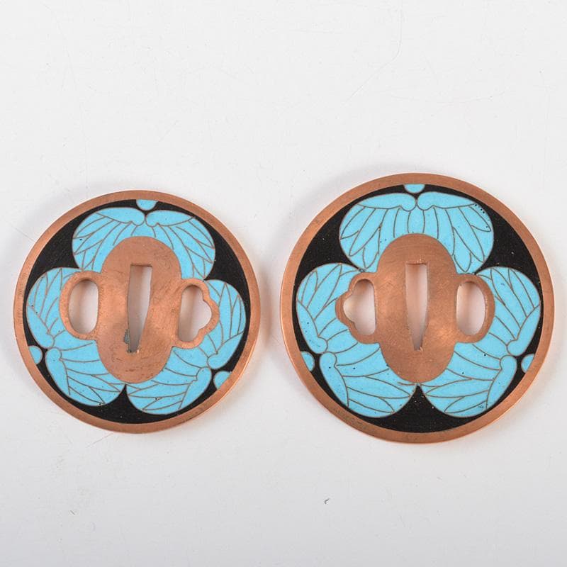 Gojyo 武具　刀装具　銅地　七宝三葉葵紋鍔　一對　桐箱付　C　7262