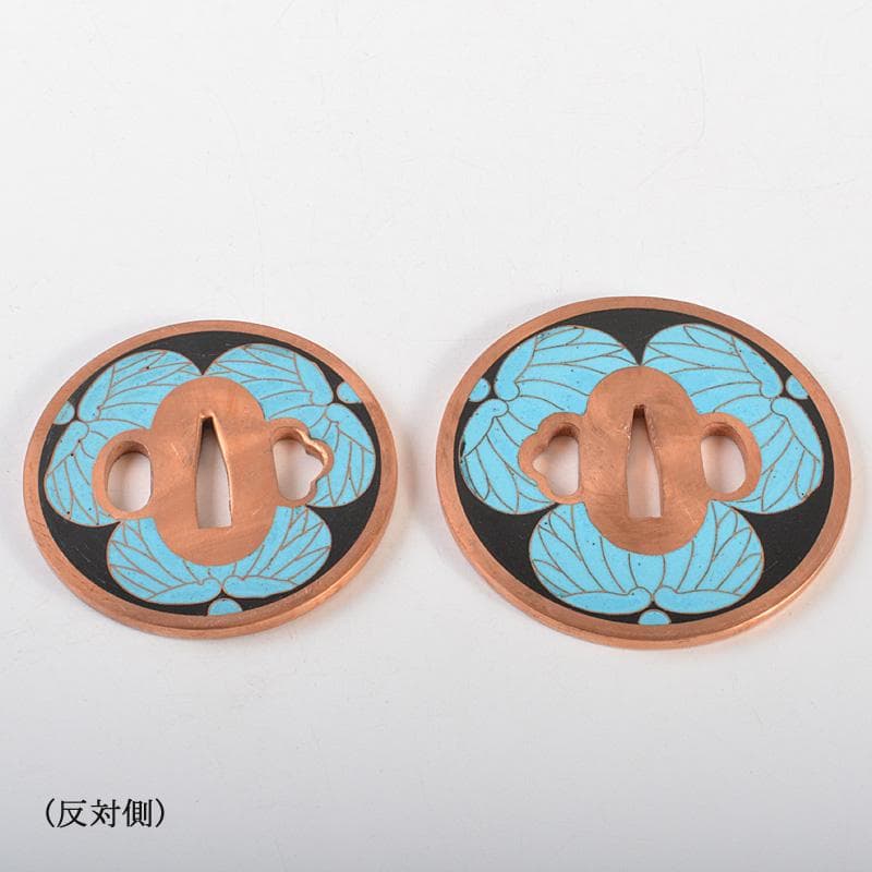 Gojyo 武具　刀装具　銅地　七宝三葉葵紋鍔　一對　桐箱付　C　7262