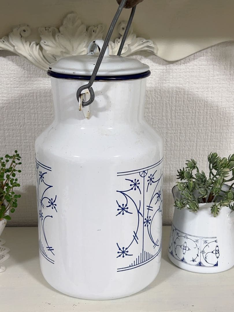 フランスアンティーク＊ホーローサキソニー柄ジャーポット