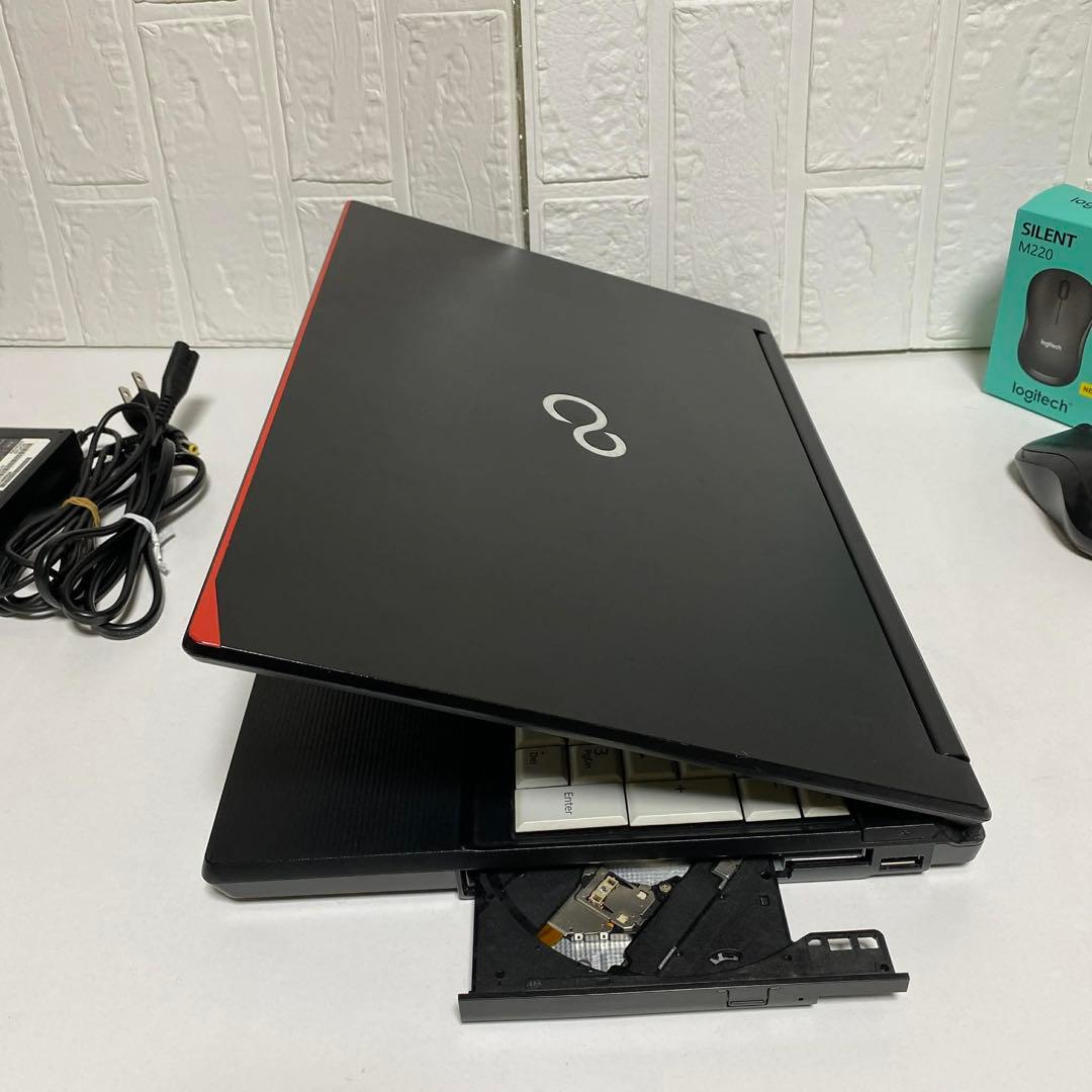 Windows11 オフィス付き　Core i5 SSD メモリ8GB 富士通