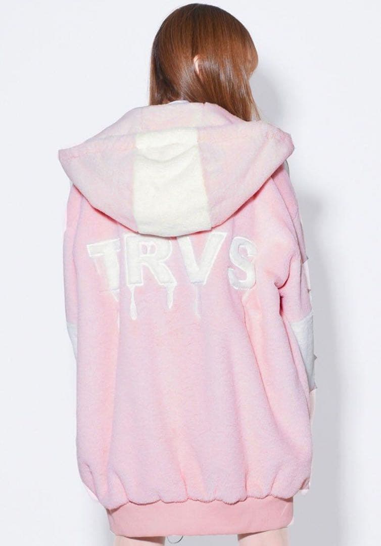 TRAVAS TOKYO ドリップロゴ ファー パーカー アウター ピンク