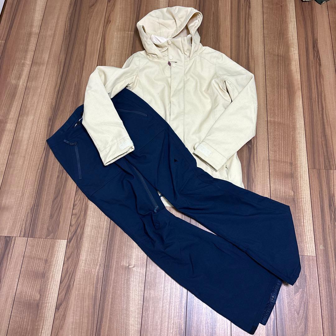 週末値下げ　美品　Burton スノーボードウェアセット　レディースMサイズ