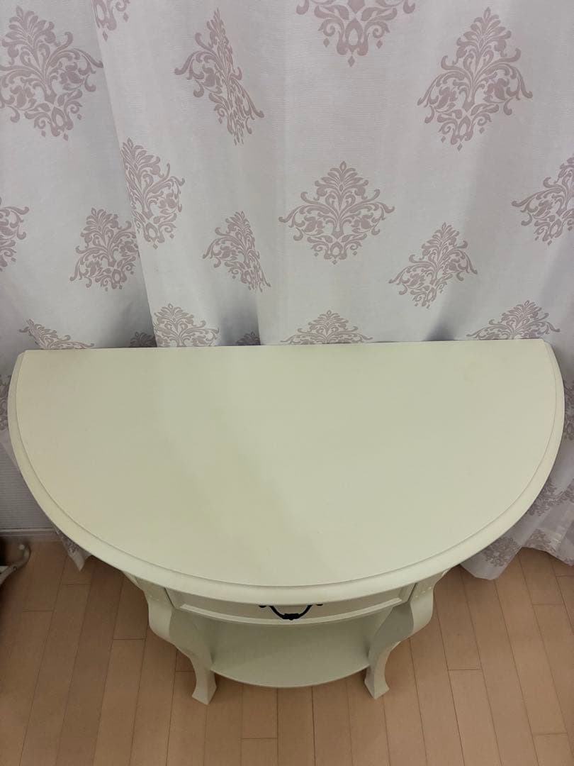 半円形　コンソール　高さ78cmヨコ80cm奥行38cm 白家具　姫系　猫脚