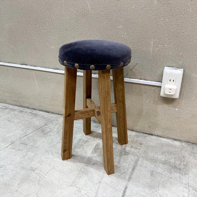 羅針盤の古材スツール（ネイビー）