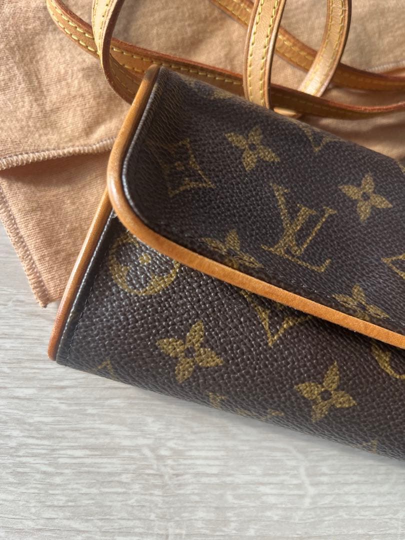 Louis Vuitton モノグラム ポシェットツインPM M51854