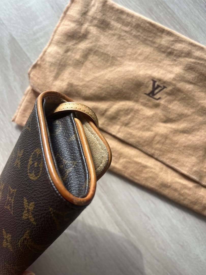 Louis Vuitton モノグラム ポシェットツインPM M51854
