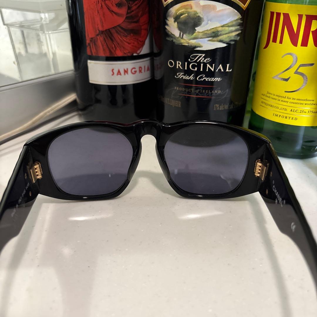 Chanel ブラック サングラス クワルトデザイン（箱無し）