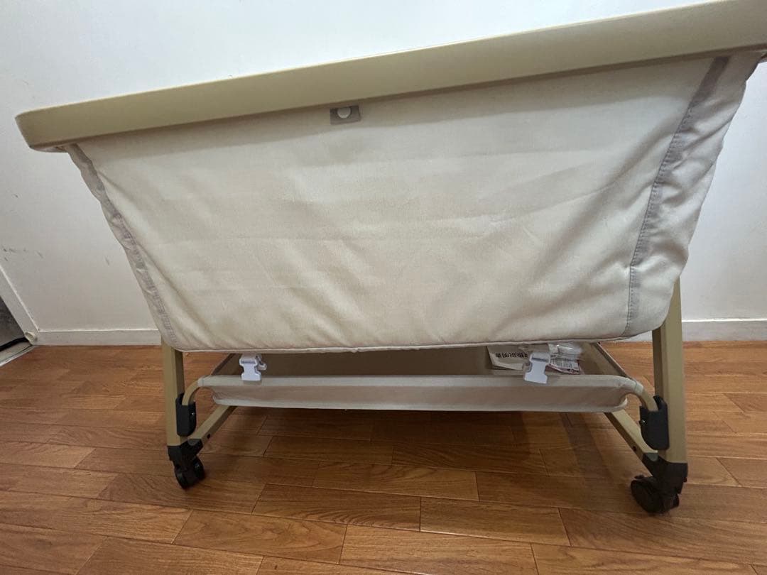 HZDMJベビーベッド