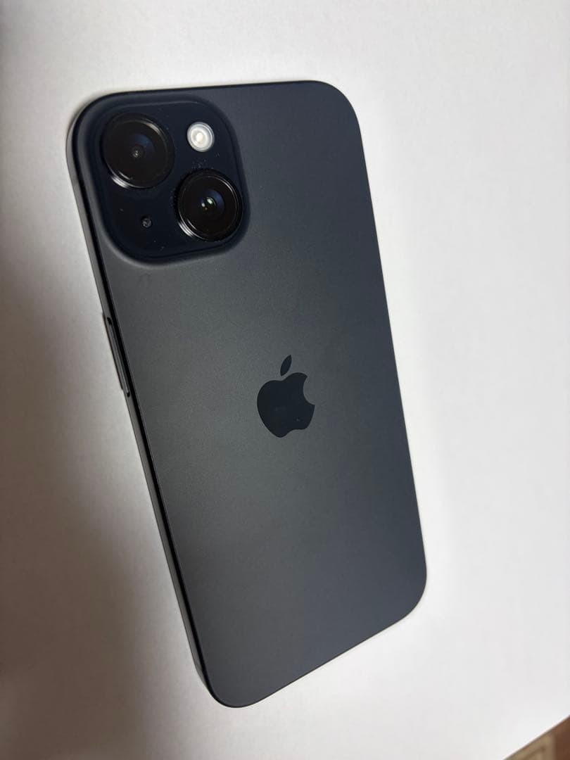 iPhone15 SIMフリー新品　（2025年11月21日本体交換済み）