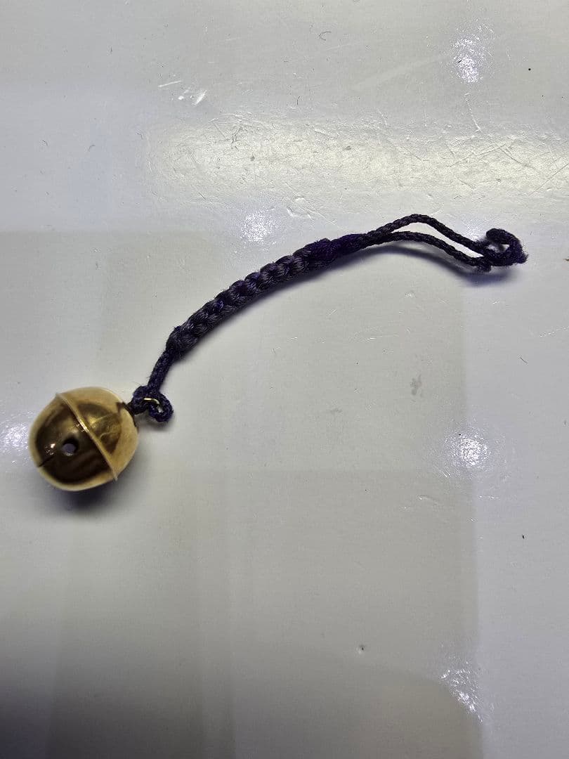 西*店様 K18 鈴　合計1.5グラム　中古品