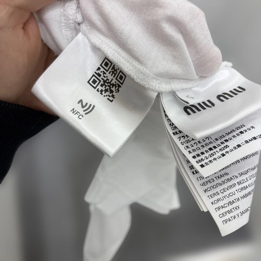 miumiuTシャツ
