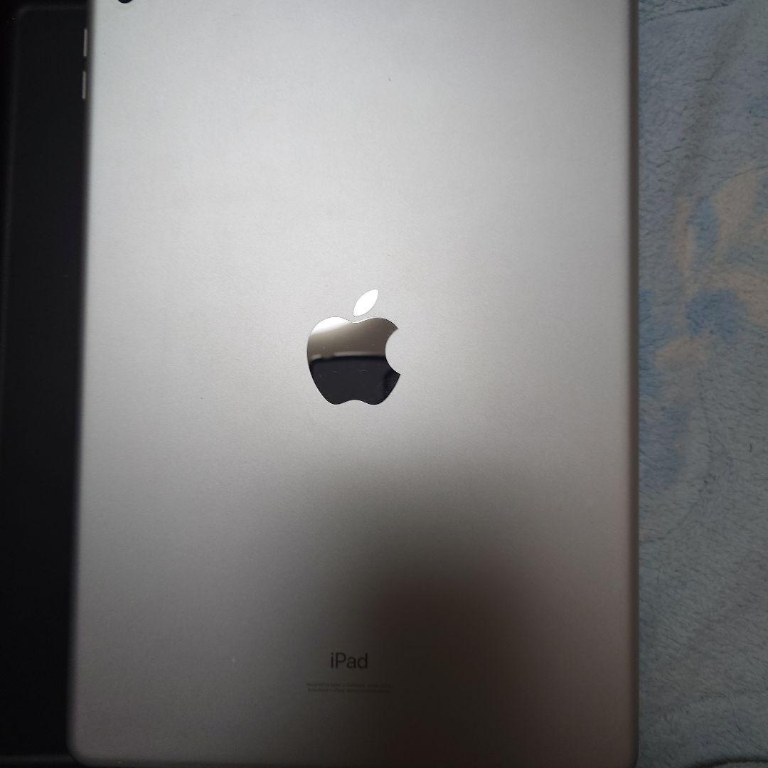 Apple iPad 第8世代 WiFi 128GB　値段交渉あり