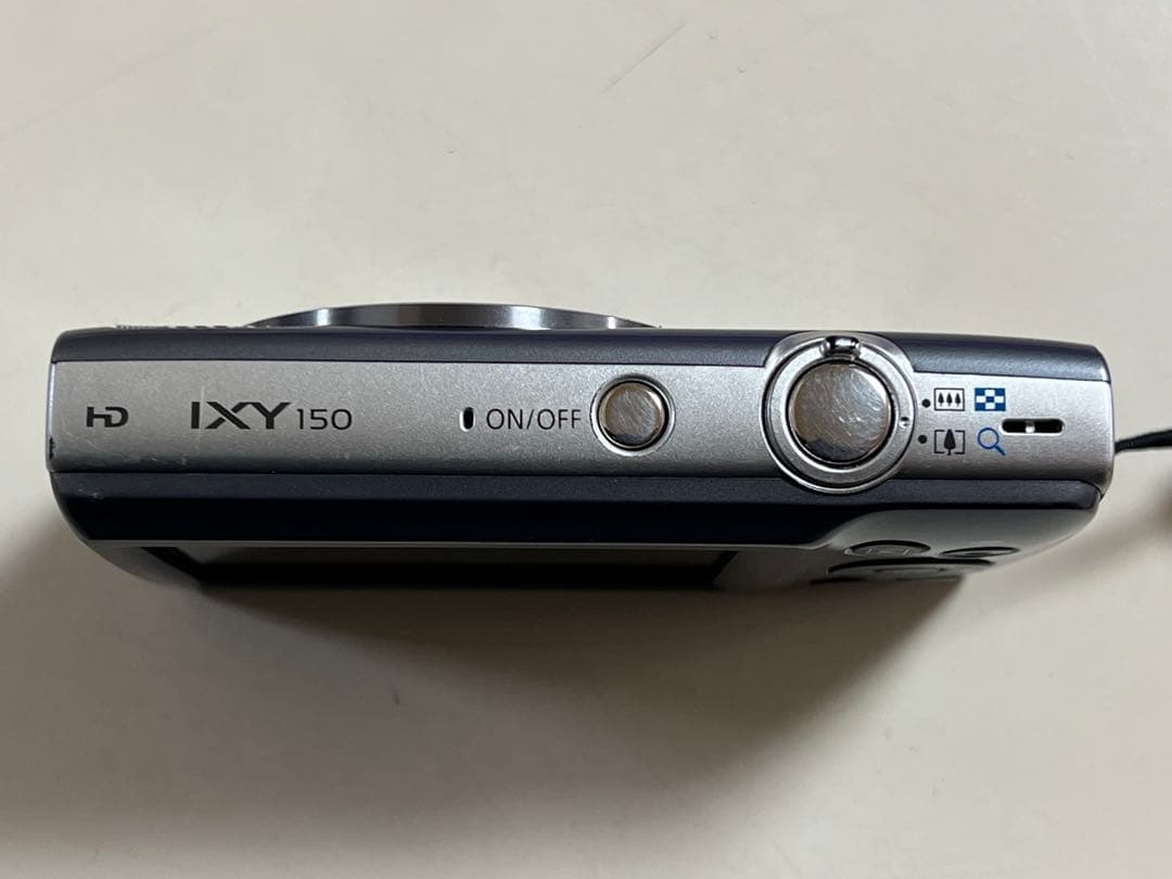 ジャンクCanon デジタルカメラ IXY150