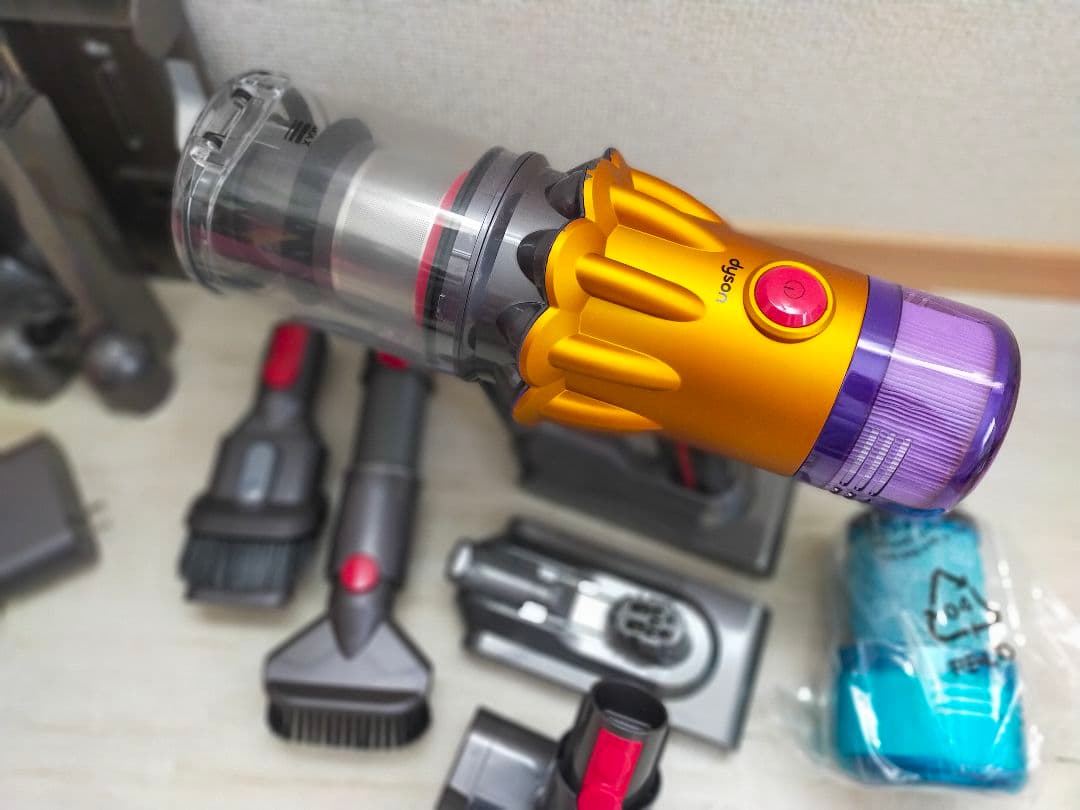 ダイソン V12 Detect（SV30）【分解洗浄】BT✕2個、フィルター✕2