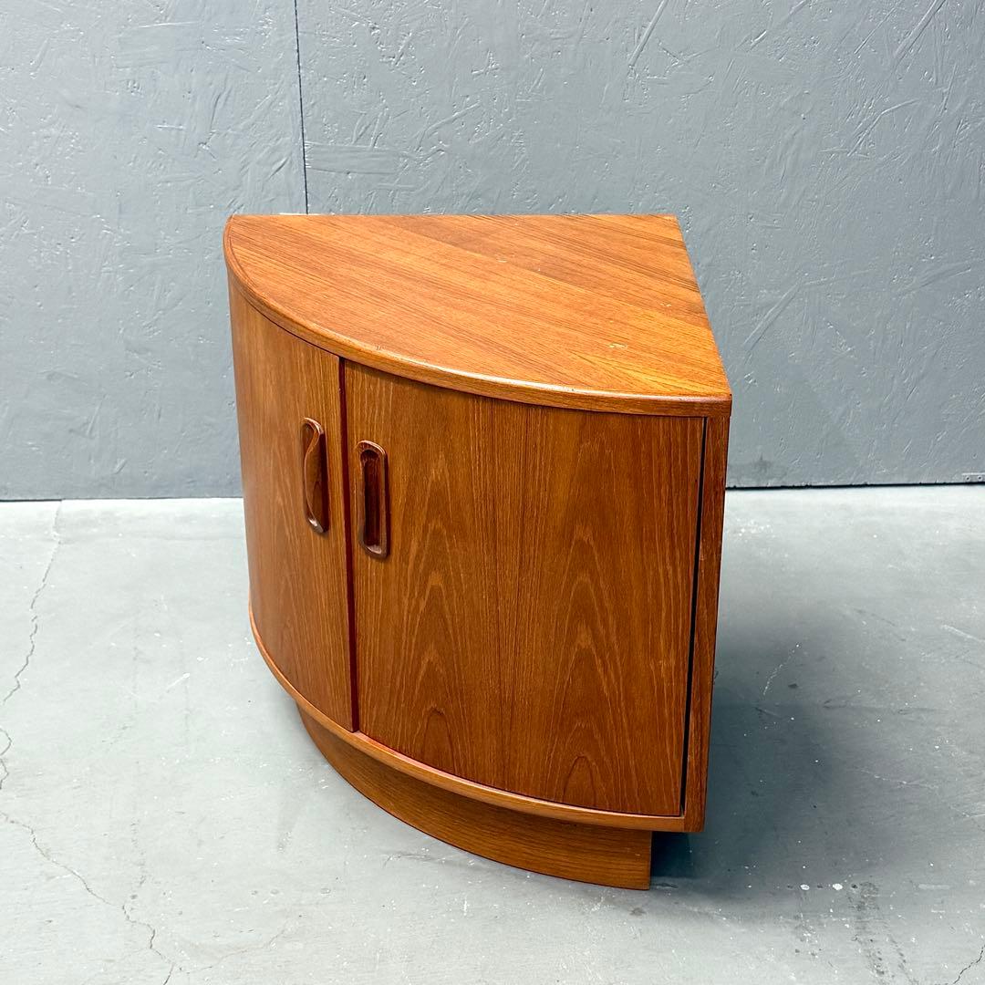 G-PLAN(ジープラン) / Frsco フレスコ コーナーキャビネット