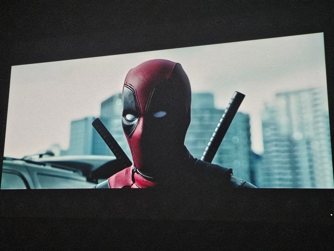 プロジェクター NEBULA Cosmos