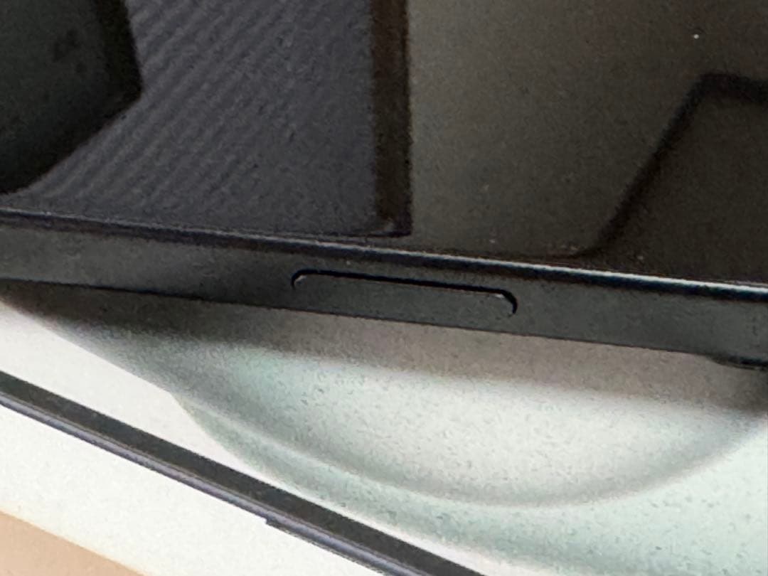 【中古美品】【値下げ】Apple iPhone 15ブラック 【256GB】