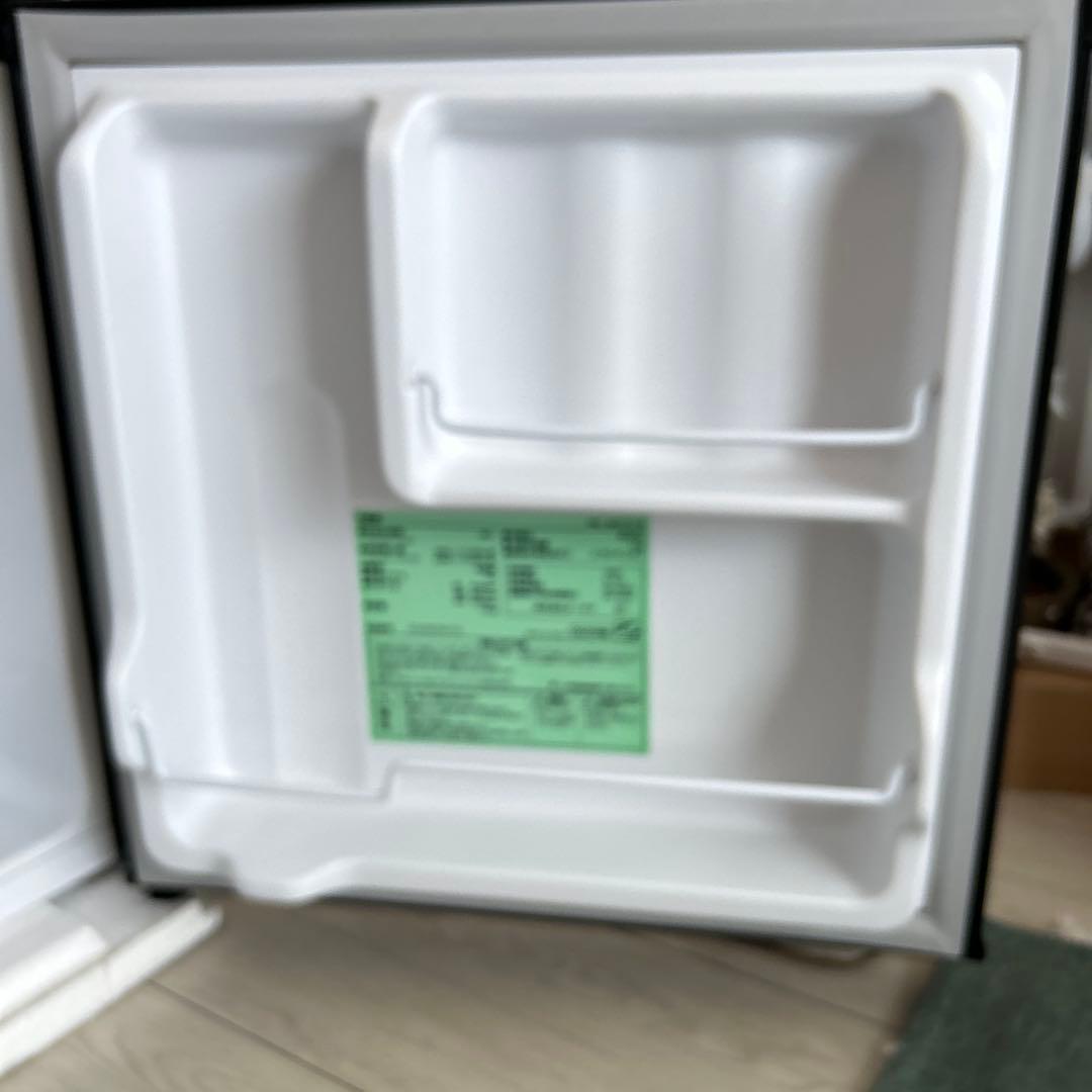 アイリスオーヤマ　コンパクト冷蔵庫 ブラック