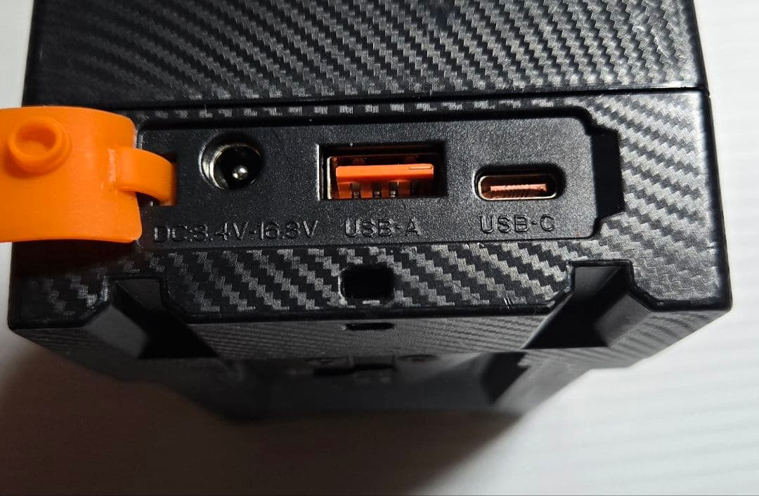 229Wh Vマウントバッテリー アダプタープレート neewer