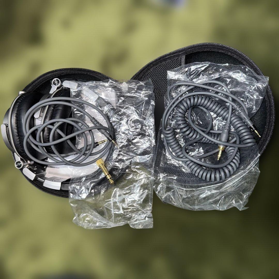 【美品】Audio-Technica ATH-M50x DJヘッドホン シルバー