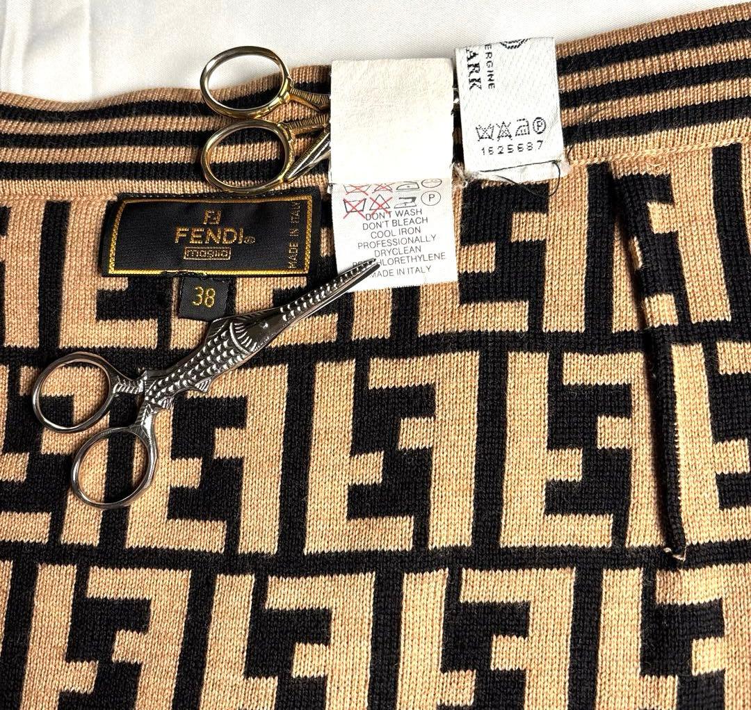 FENDI フェンディ ズッカ柄 （FFロゴパターン）ニットスカート