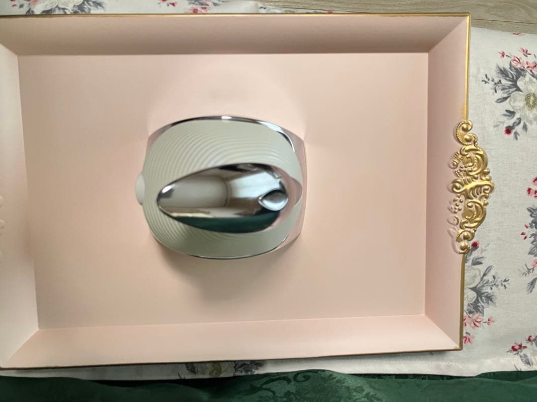 リファ ビューテック ヘッドスパ ホワイト（ヘッドマッサージ）