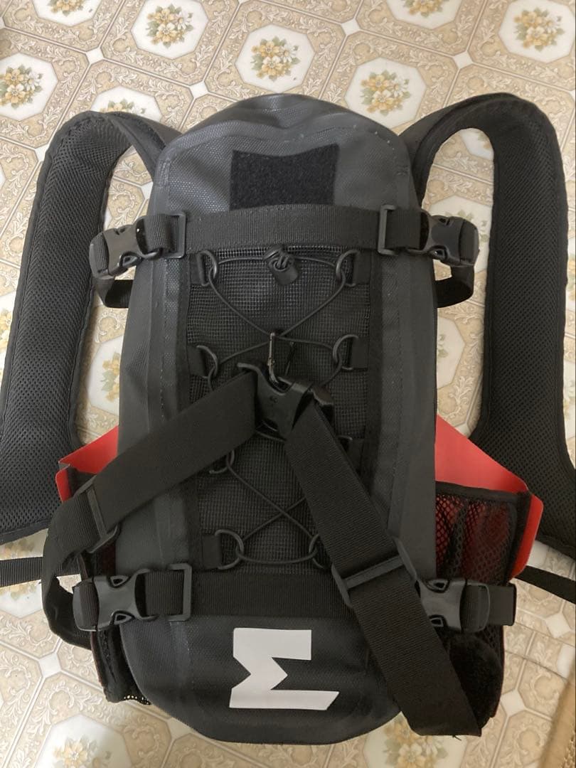 エンデュリスタン　ハリケーン バックパック　15L