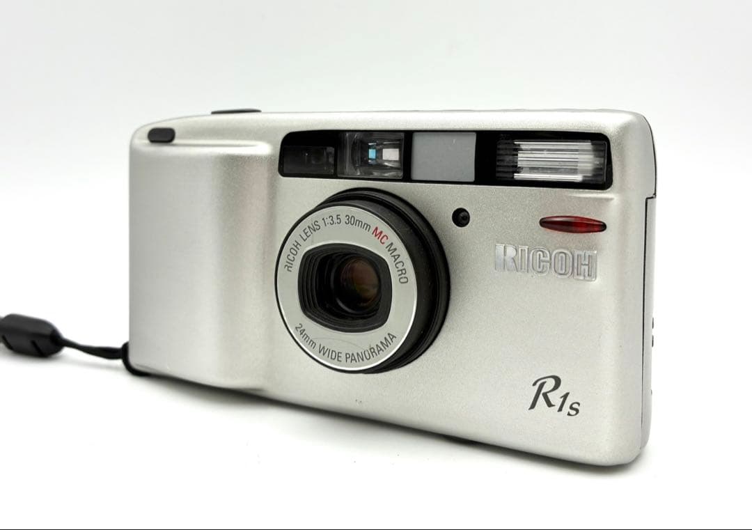 【動作品 美品】RICOH R1s フィルムカメラ ケース付き 一部ワケアリ